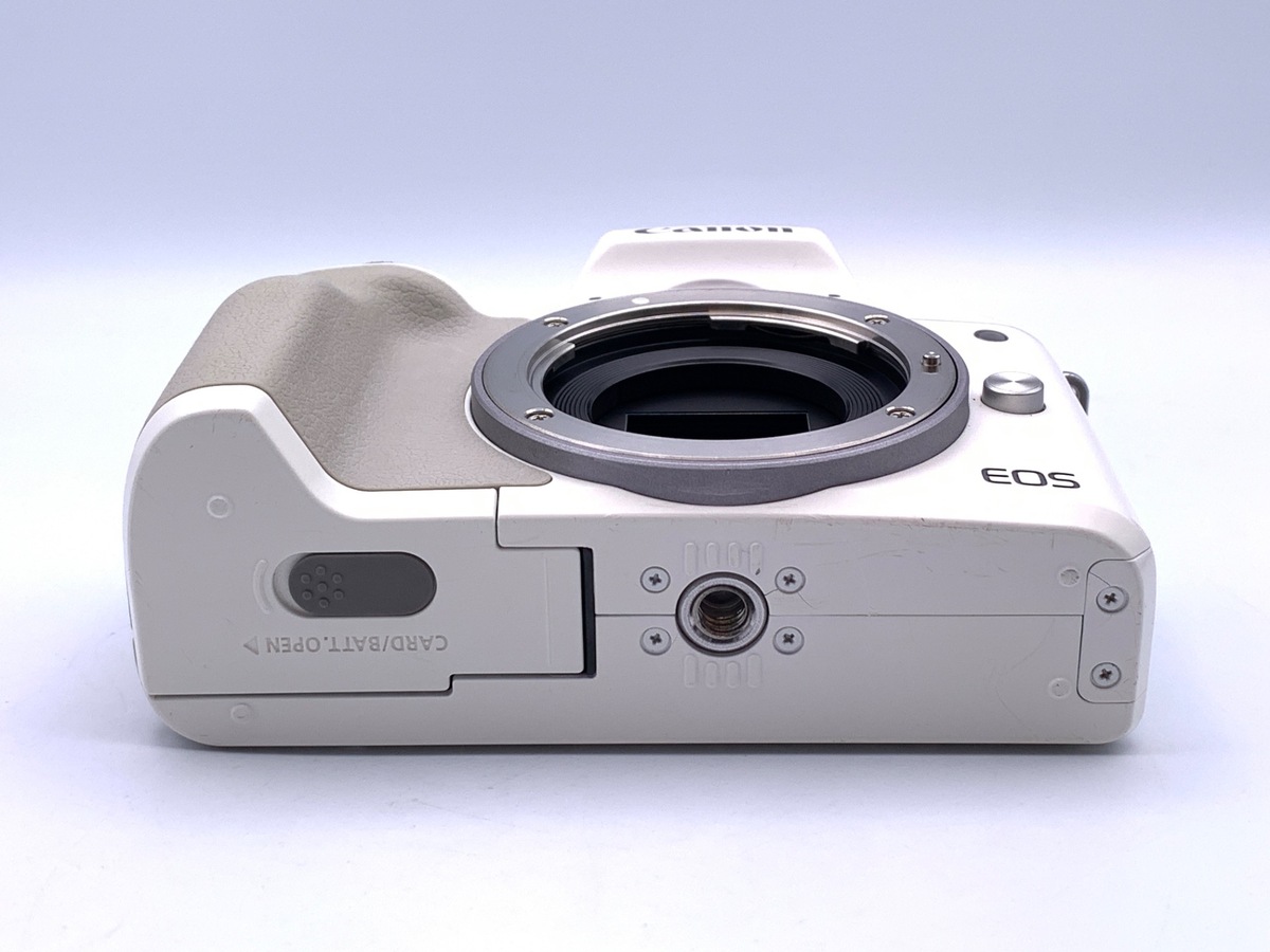 EOS Kiss M2 ボディ ホワイト【2410万画素】