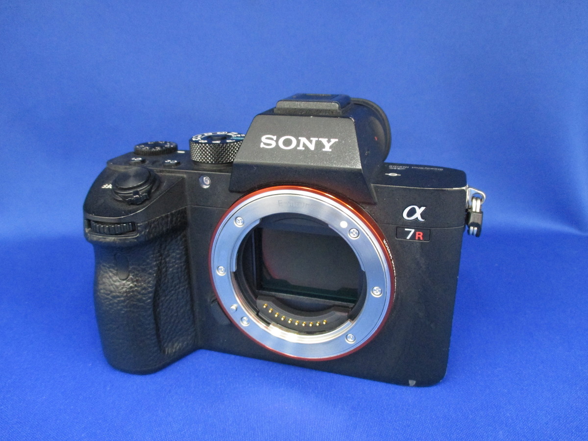 α7R III（ILCE-7RM3） （α7R III 35mm Full-Frame Camera with