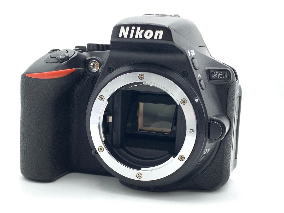 �j�R�� D5600 �{�f�B