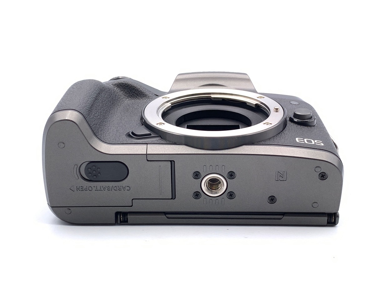 �L���m�� EOS M5 �{�f�B