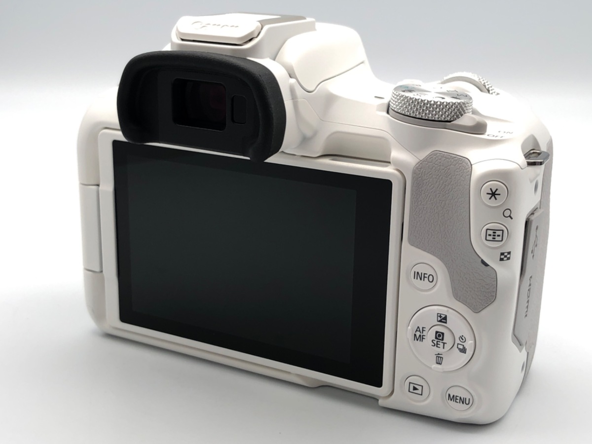 EOS R50 �{�f�B �z���C�g