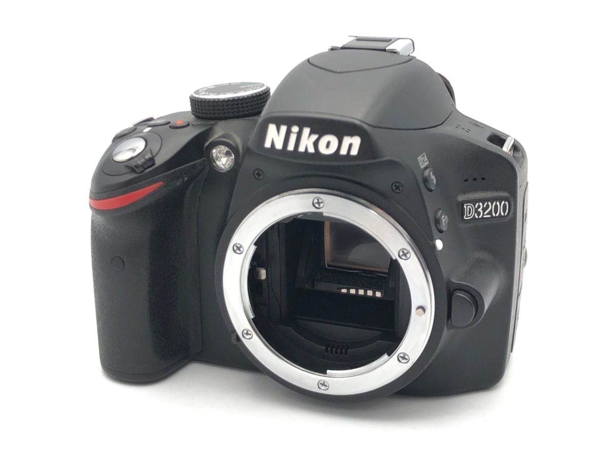 D3200 ボディ ブラック【2420万画素】