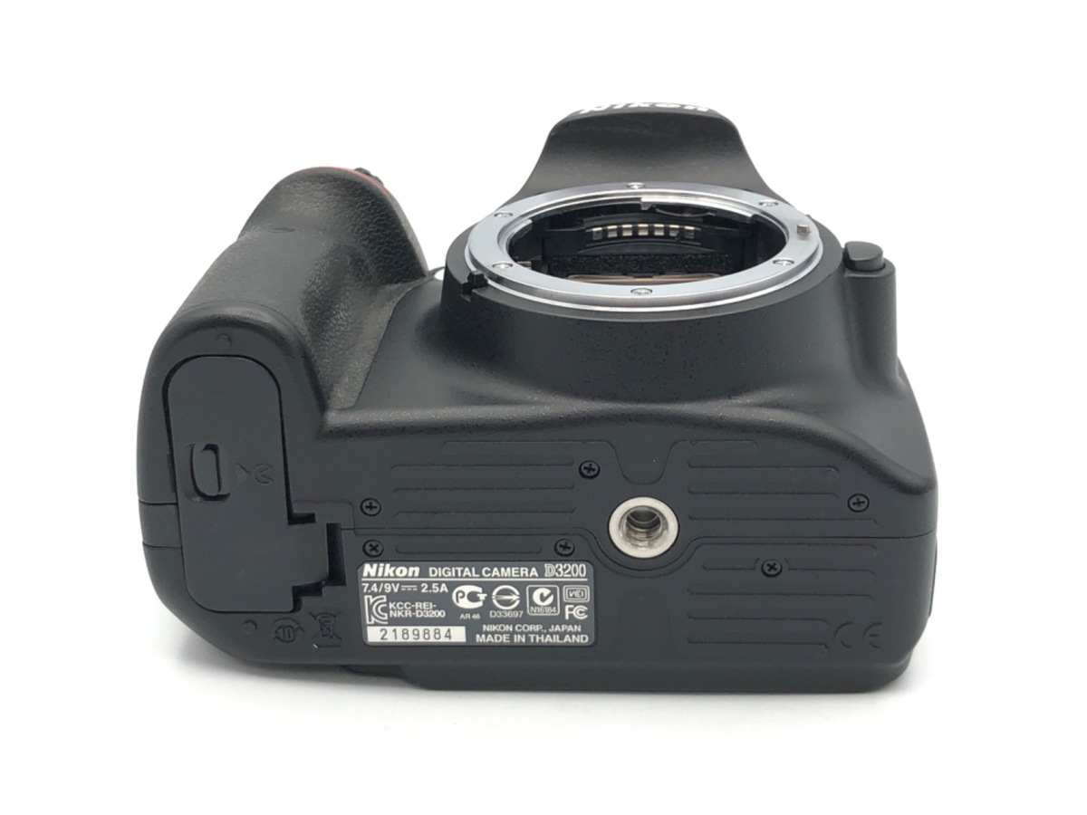 D3200 ボディ ブラック【2420万画素】
