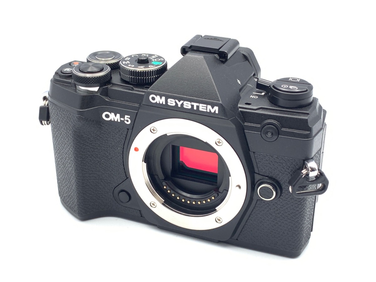 OM SYSTEM OM-5 ボディー 美品 新品)OM SYSTEM（オーエムシステム） OM-5 ボディ シルバー