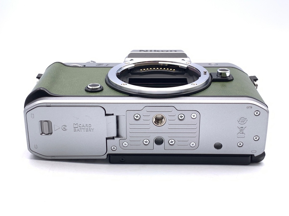 中古：A(美品)】ニコン Zf ボディ シルバー | 2448640038089