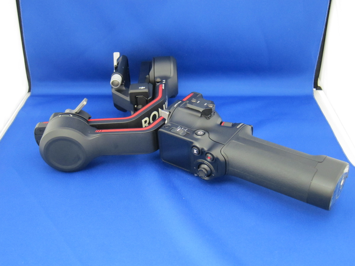 中古：B(並品)】DJI RS3 Combo 一眼レフ・ミラーレス用スタビライザー 