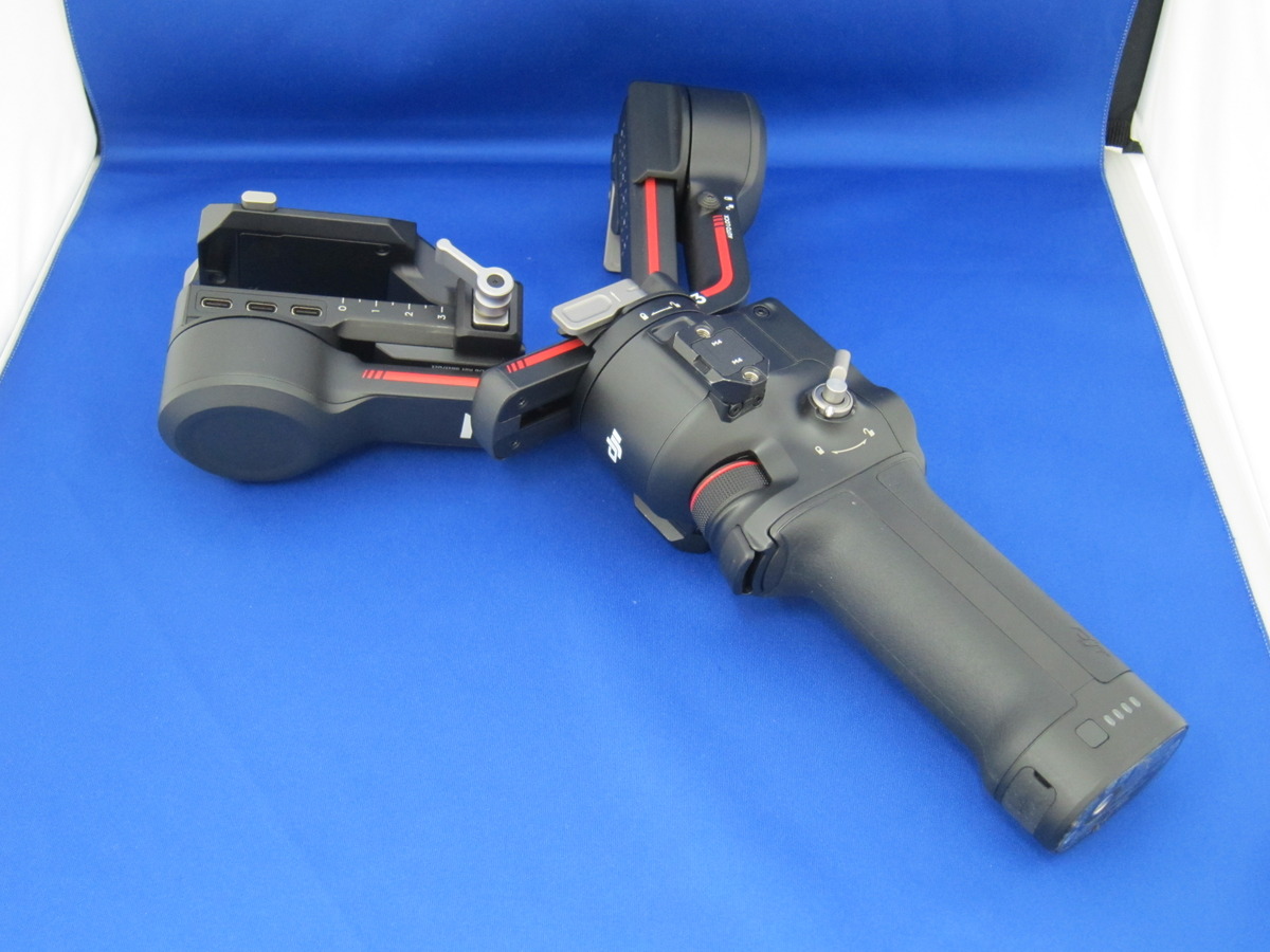 中古：B(並品)】DJI RS3 Combo 一眼レフ・ミラーレス用スタビライザー 