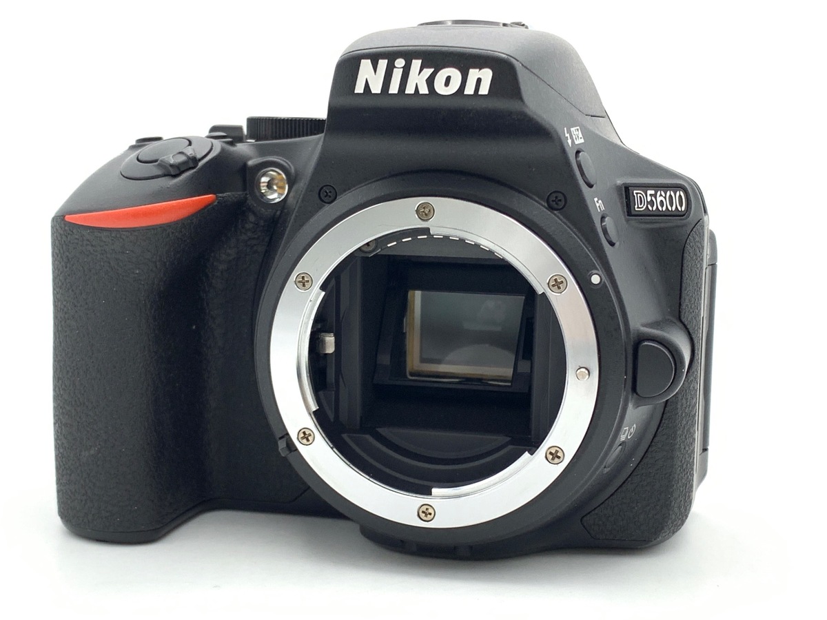 �j�R�� D5600 �{�f�B