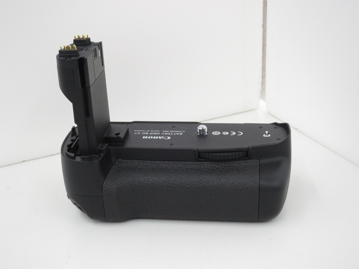 中古：B(並品)】キヤノン バッテリーグリップ BG-E7 | 2449590042454