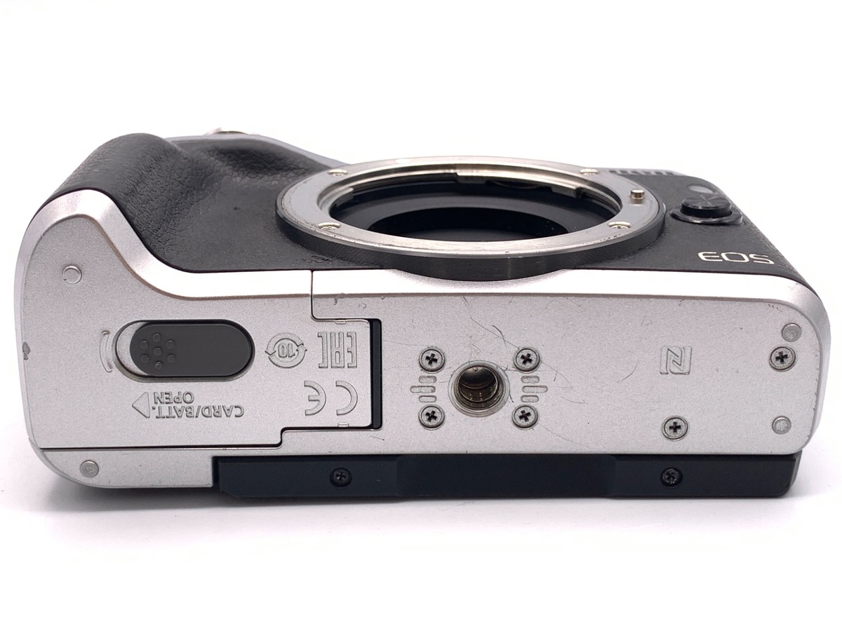 �L���m�� EOS M6 �{�f�B �V���o�[
