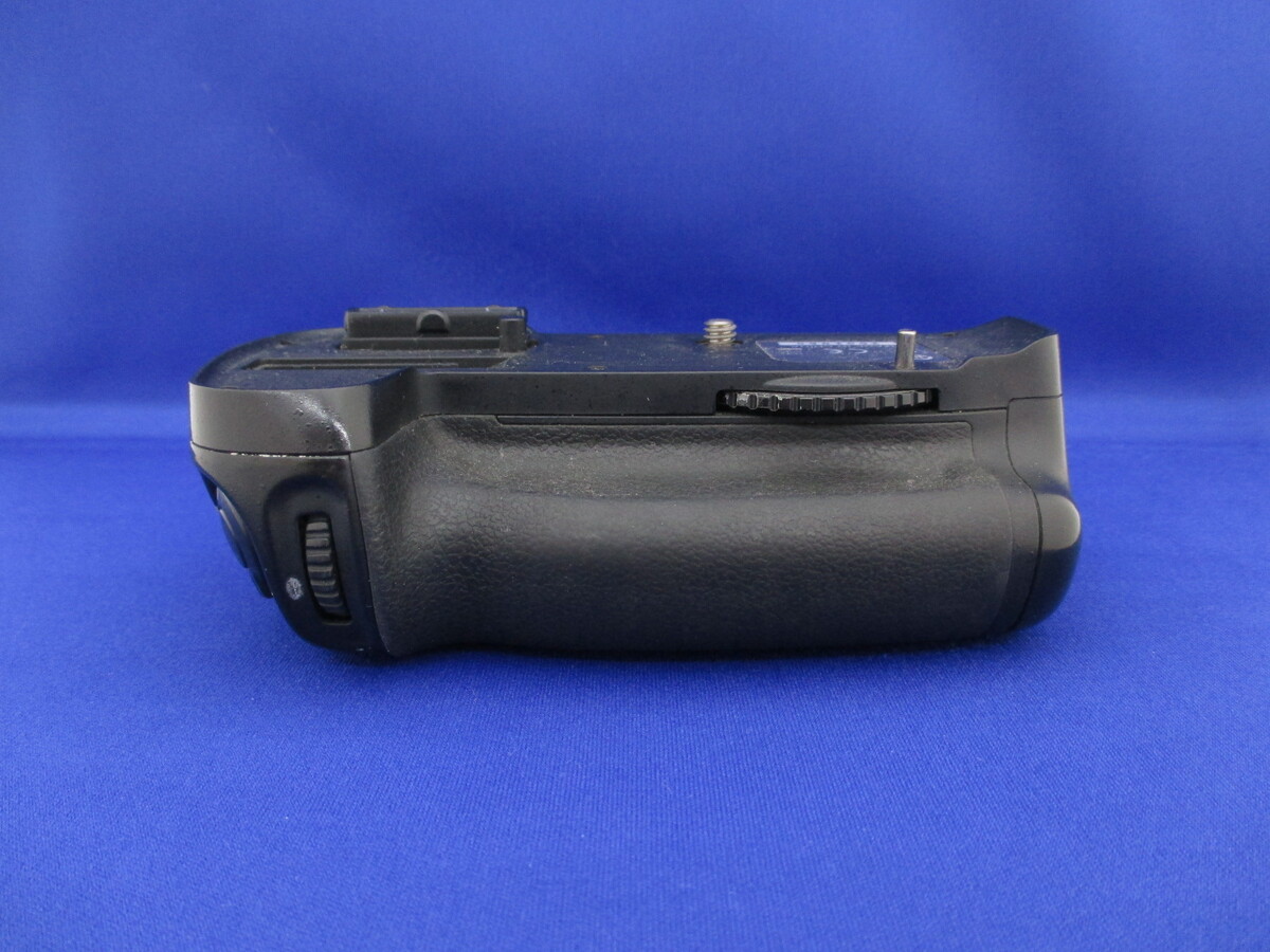 中古：C(やや難あり)】ニコン マルチパワーバッテリーパック MB-D14 