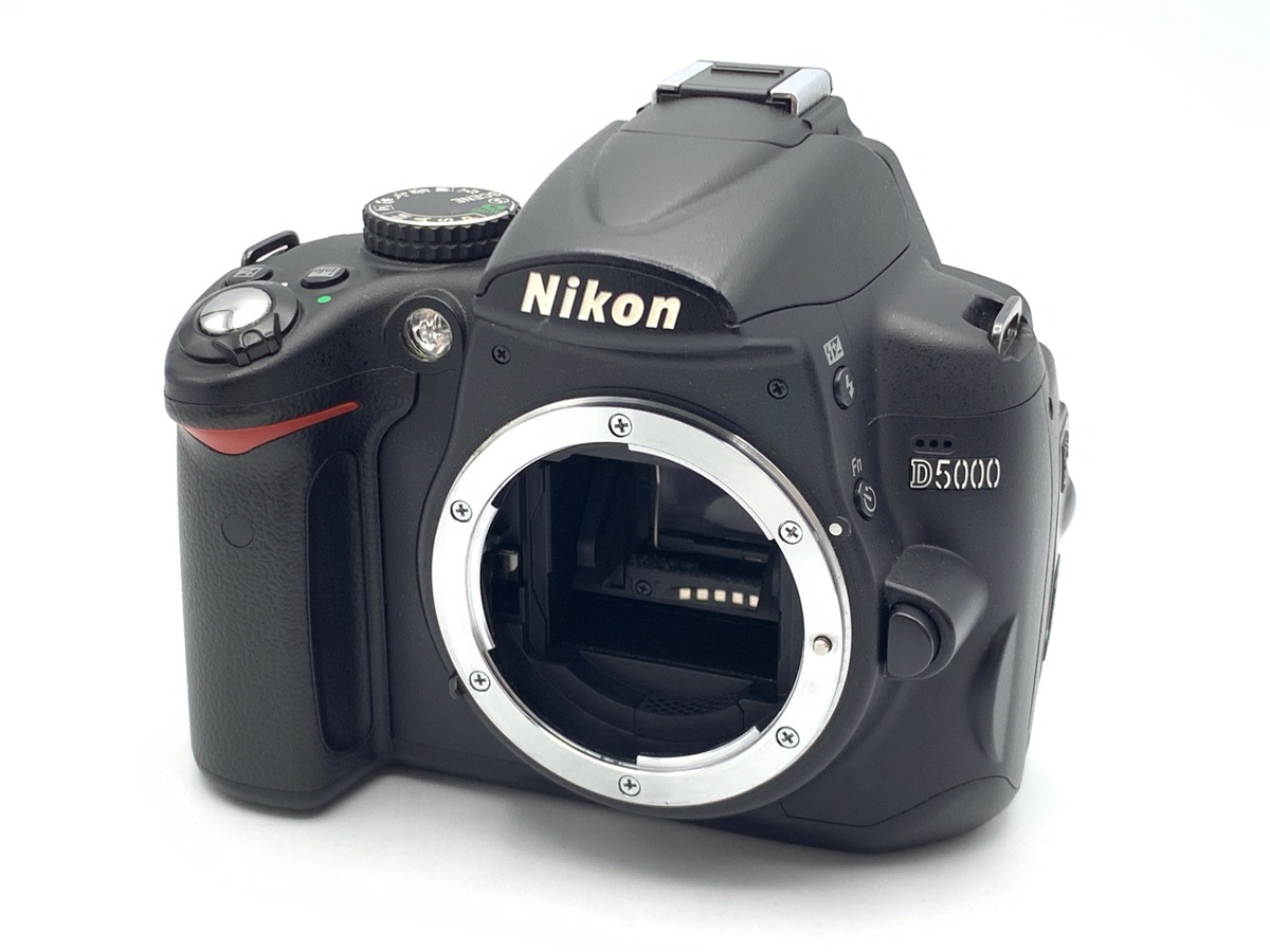 �j�R�� D5000 �{�f�B