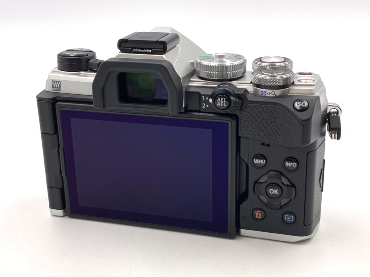 OM SYSTEM OM-5 �{�f�B �V���o�[