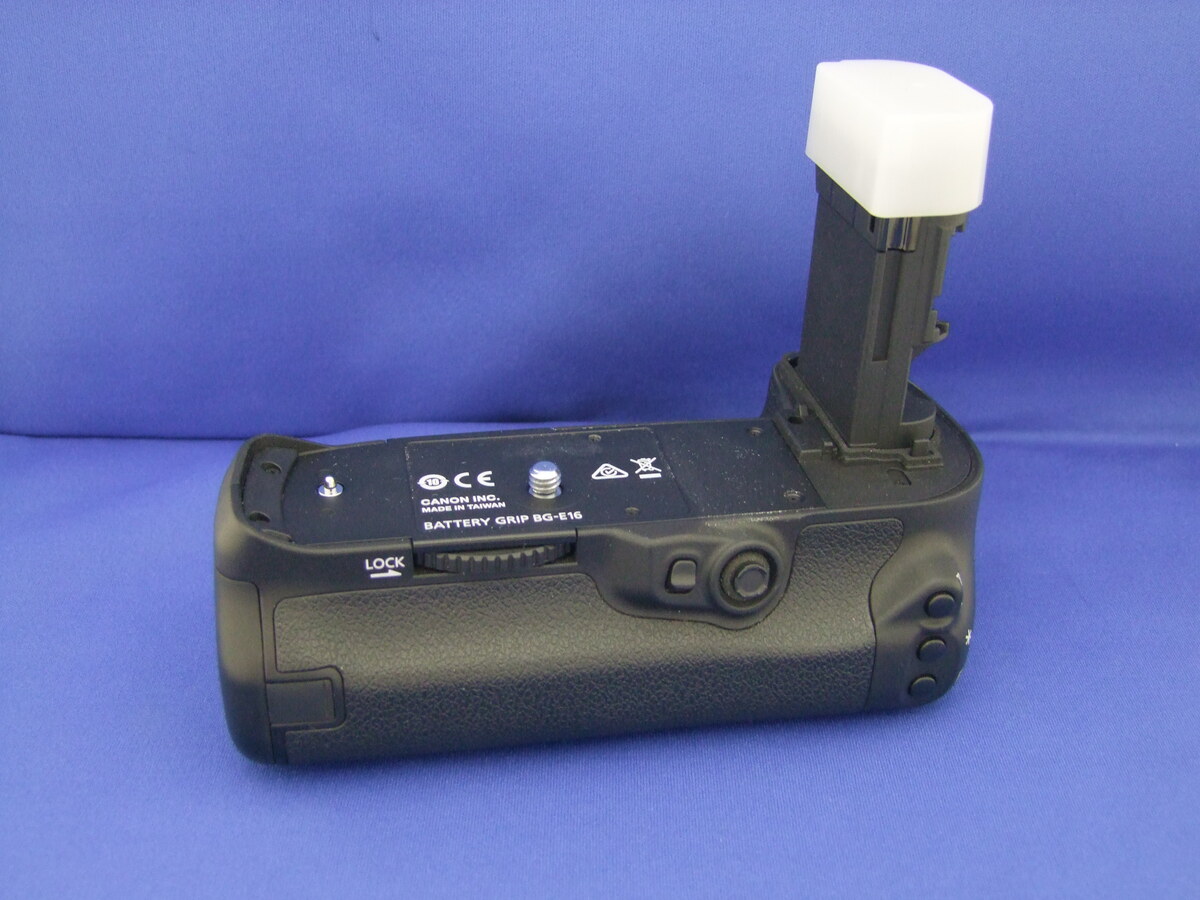 中古：AB(良品)】キヤノン バッテリーグリップ BG-E16 | 2448840022826