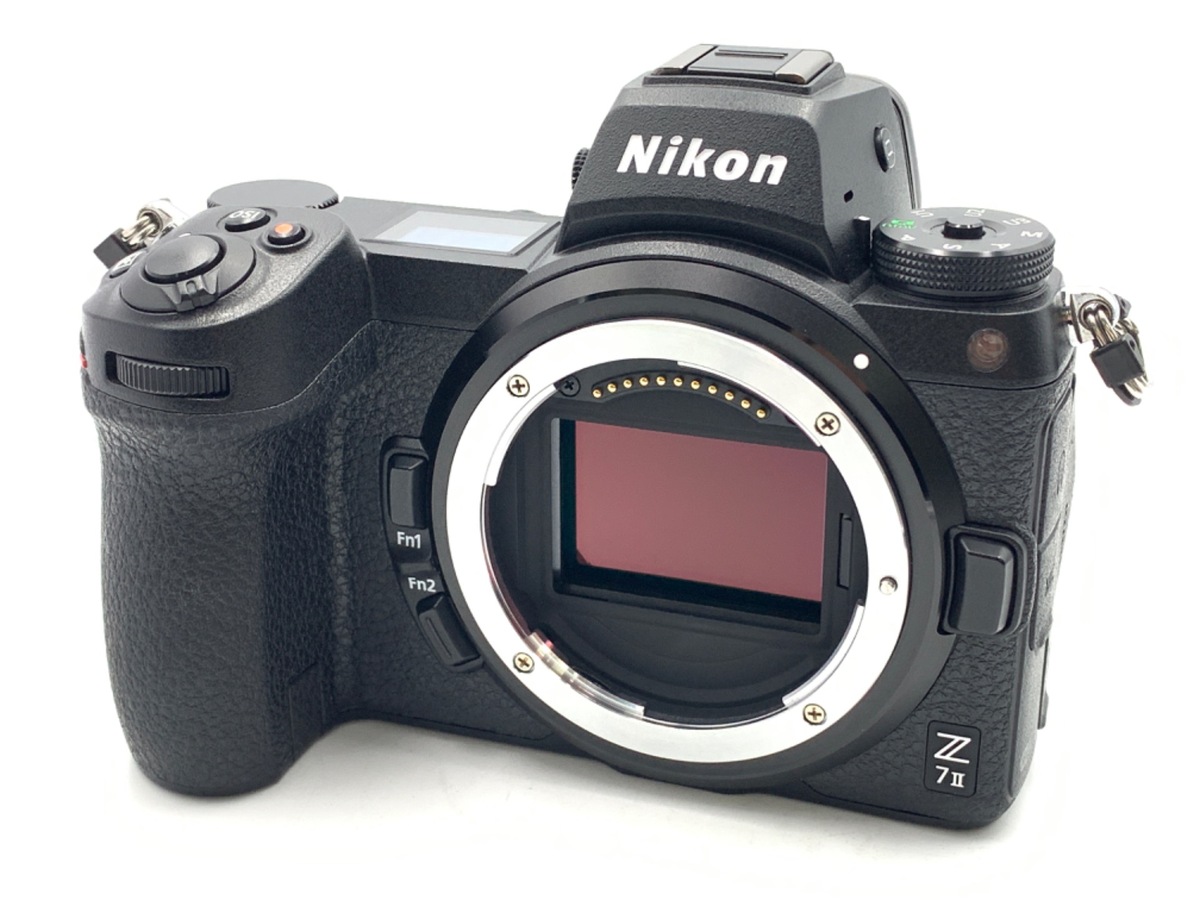 美品！Nikon D5600 デジタル一眼レフカメラ 本体セット Amazon | Nikon デジタル一眼レフカメラ D5600 ダブルズーム