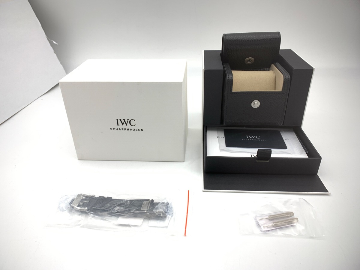 IWC パイロットウォッチ クロノグラフ ブラック IW388113 ステンレススティール