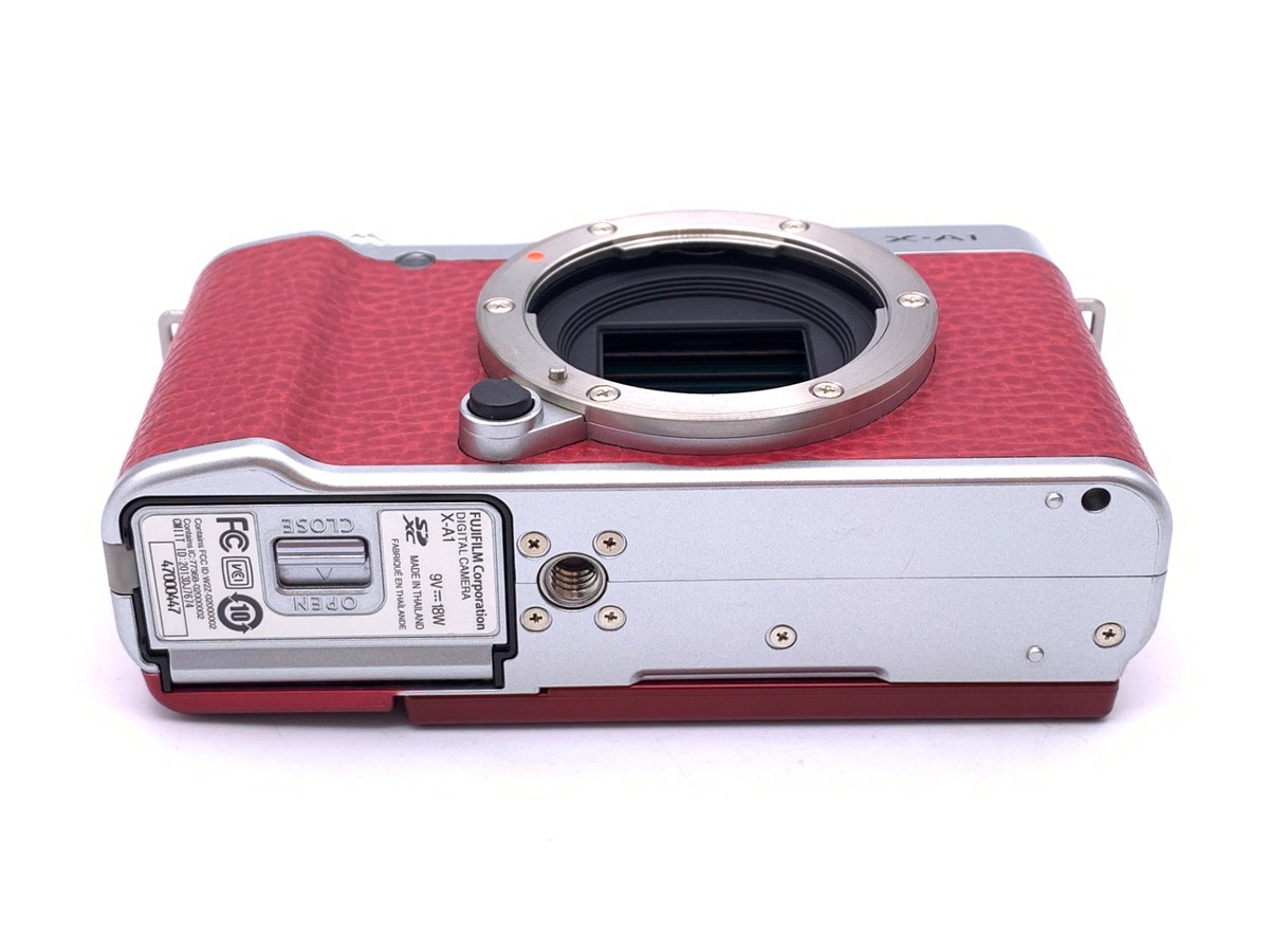 中古：B(並品)】フジフイルム X-A1 ボディ レッド | 2449020071795