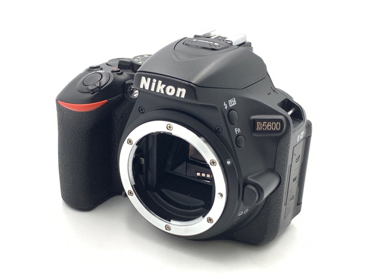 �j�R�� D5600 �{�f�B