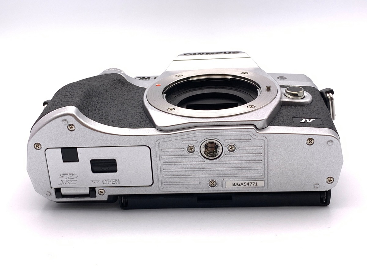 オリンパス OM-D E-M10 MarkIV ボディ シルバー