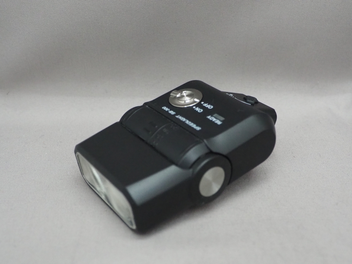 ニコン スピードライト SB-300
