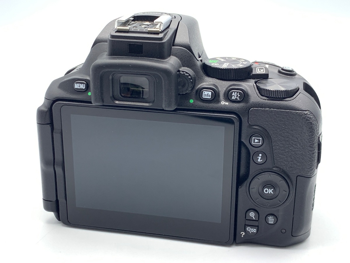 D5600 ボディ【2416万画素】