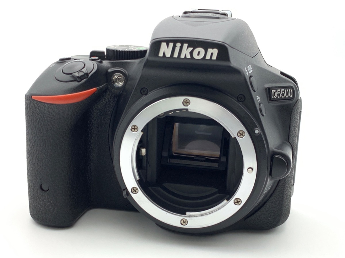Nikon D5600 ダブルズームキット ショット数20846回 中古】Nikon ニコン D5600 ダブルズームキット シャッター回数