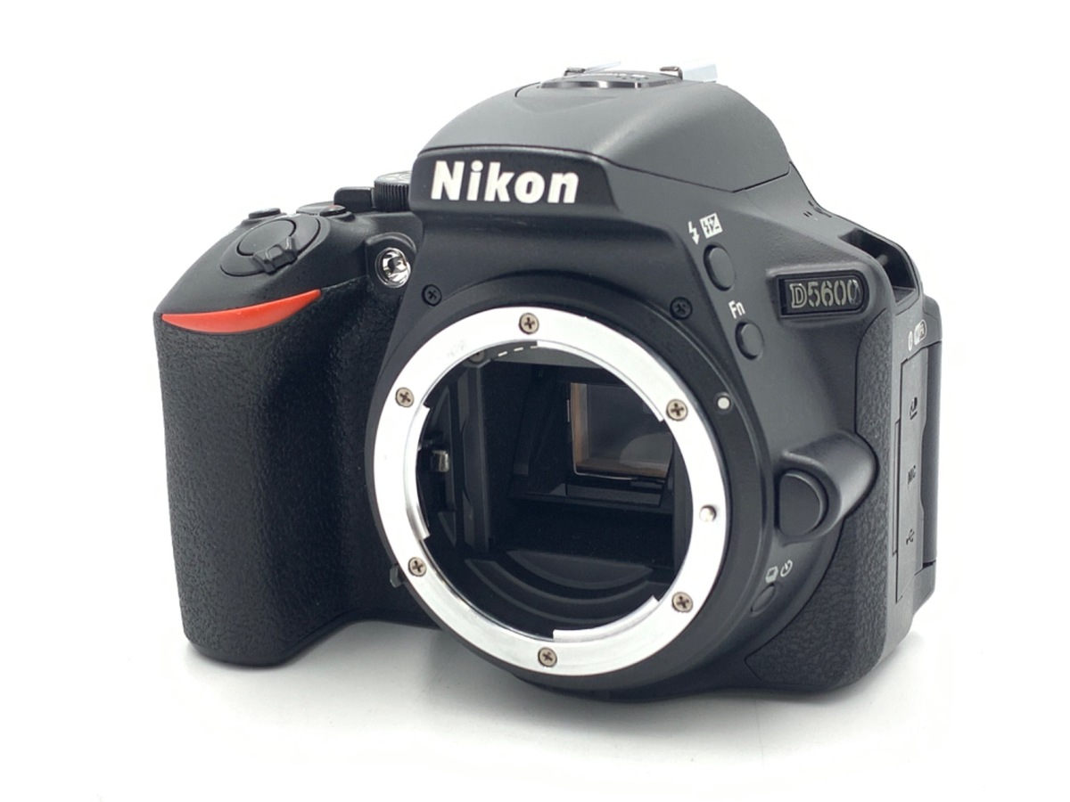 D5600 ボディ【2416万画素】