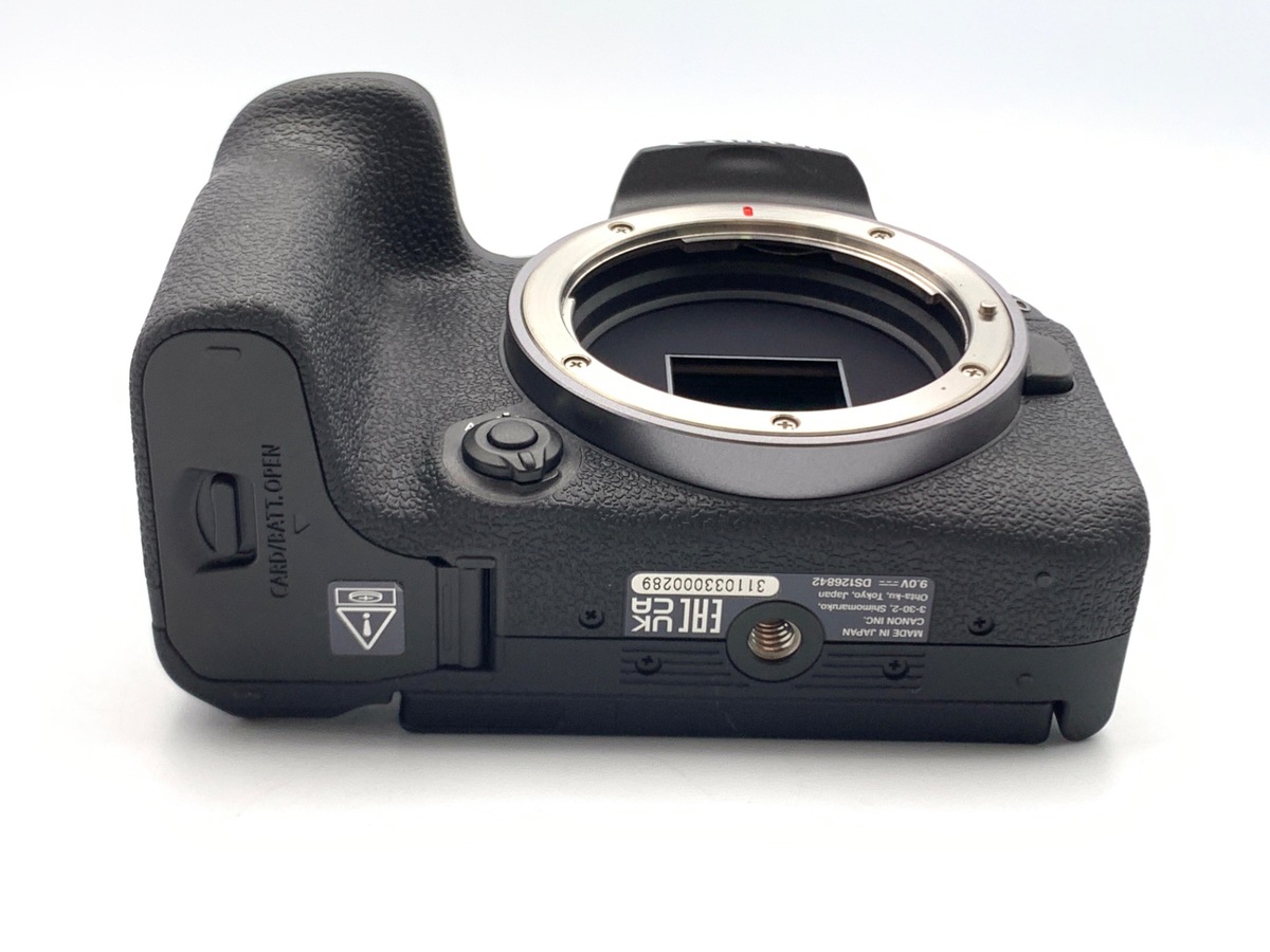 EOS R10 �{�f�B