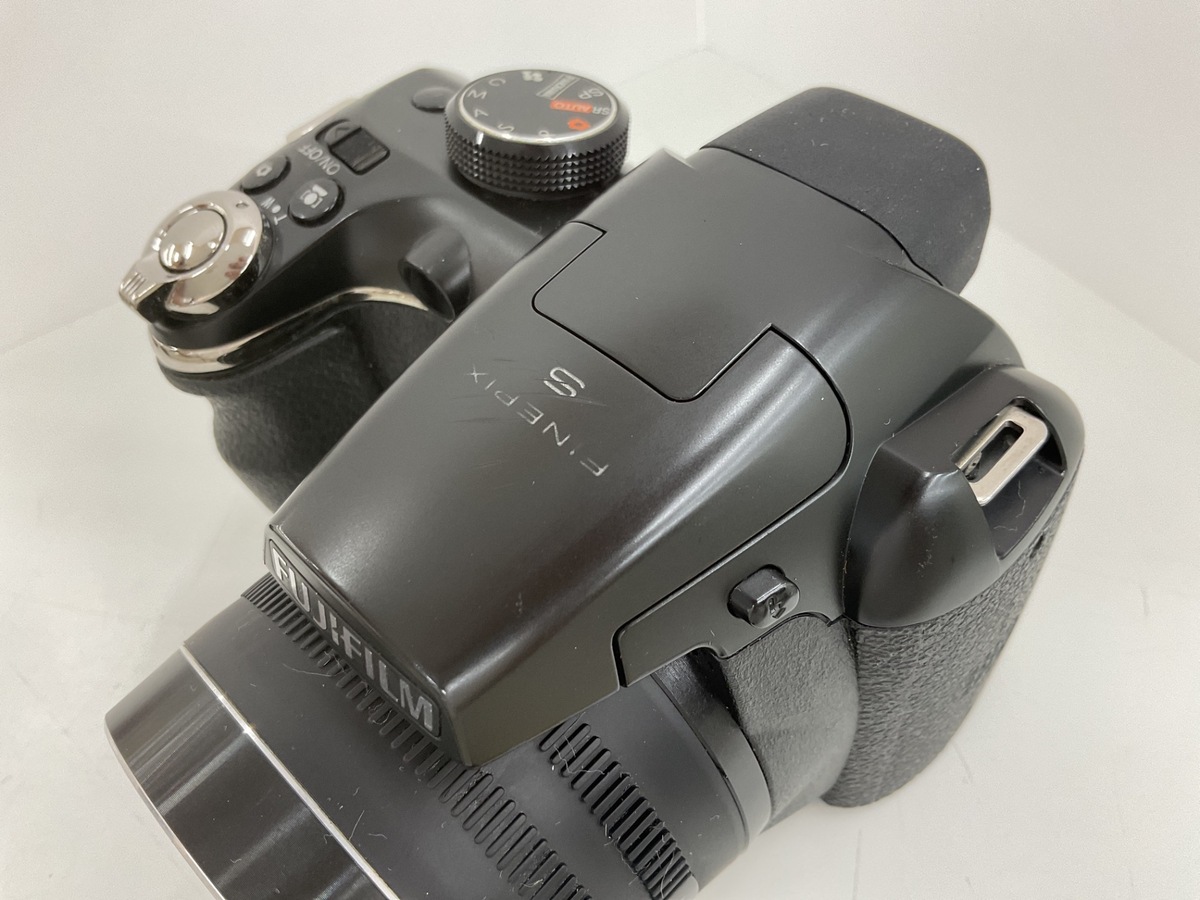 中古：B(並品)】フジフイルム FinePix S4500 ブラック