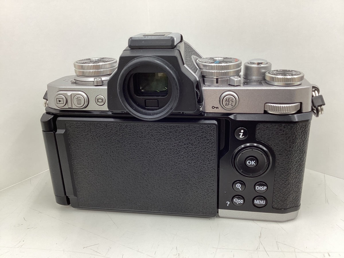 中古：A(美品)】ニコン Zfc ボディ シルバー | 2449050021449