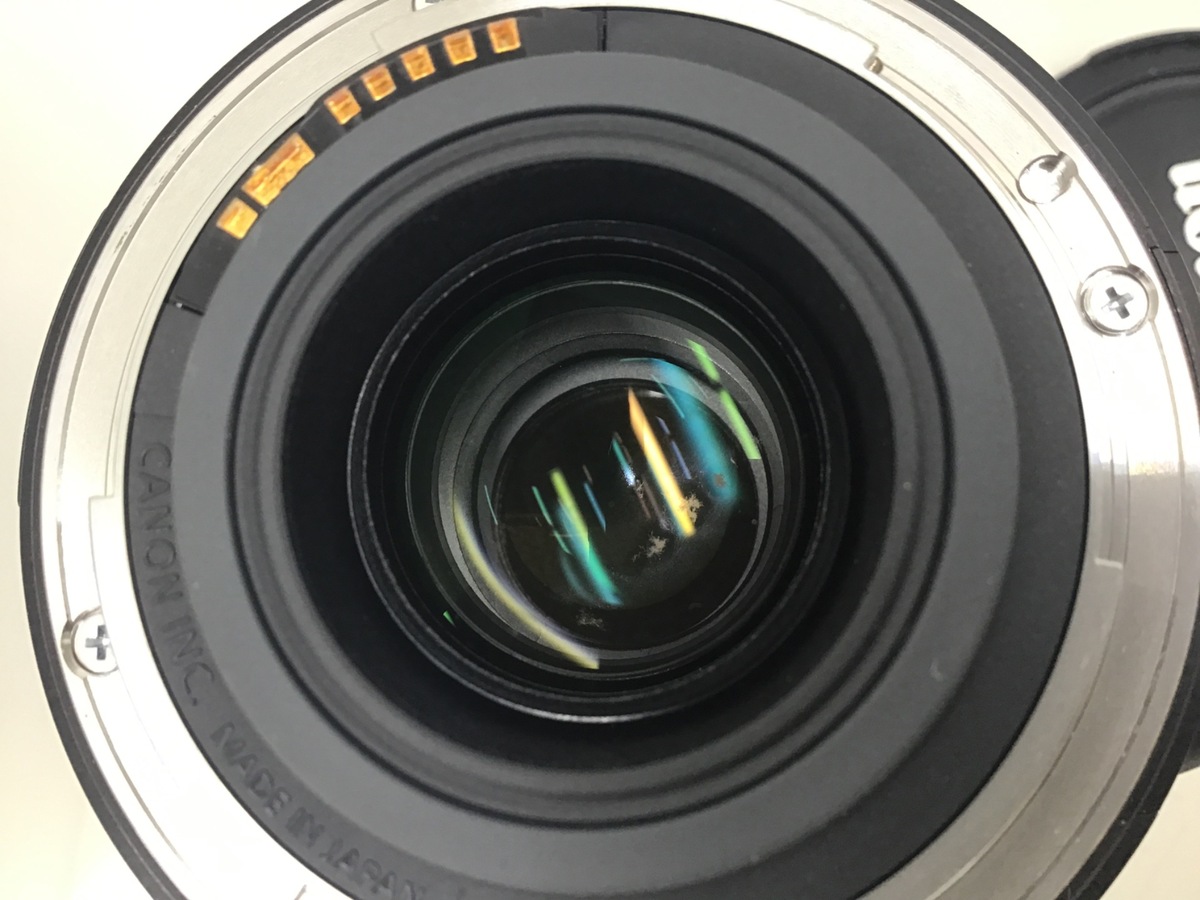 EF-S 18-200/3.5-5.6 IS