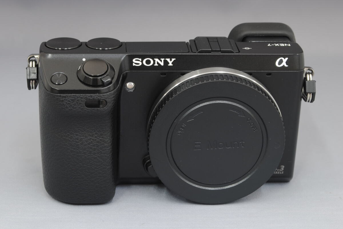 NEX-7 ިy2430fz