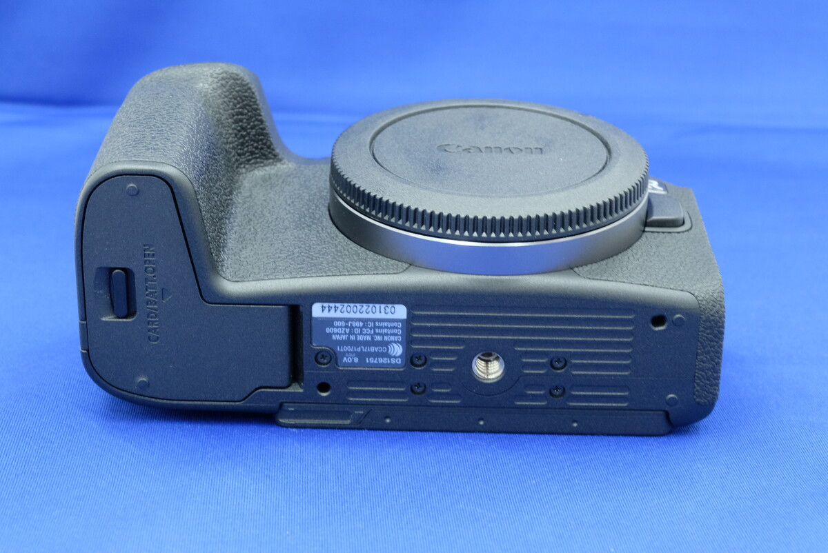 中古：A(美品)】キヤノン EOS RP ボディ | 2449190026519