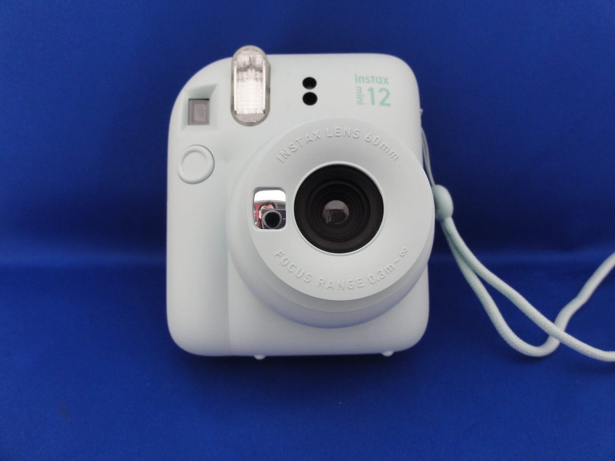 中古】フジフイルム インスタントカメラ instax mini 12 「チェキ 中古】フジフイルム インスタントカメラ instax mini 12 「チェキ
