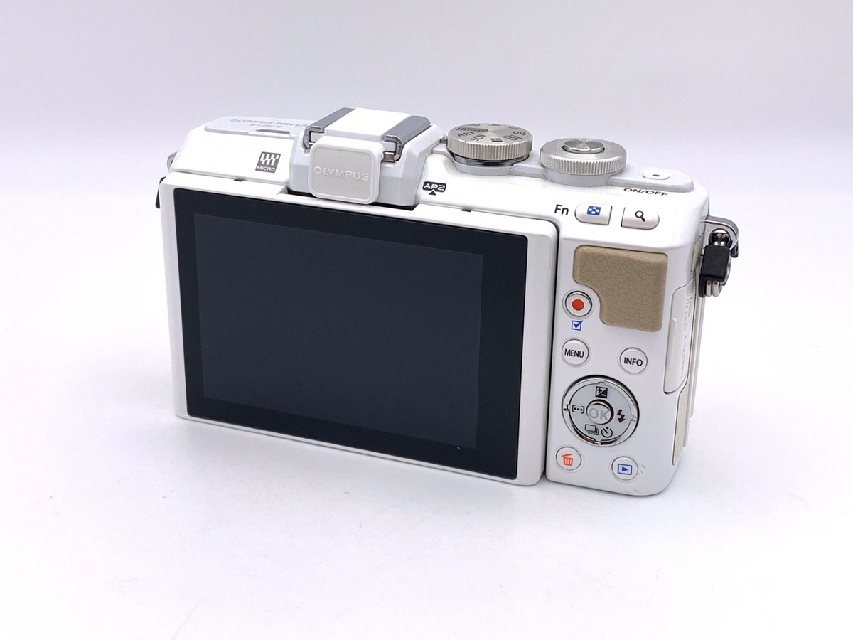 OLYMPUS PEN Lite E-PL9 ボディ ホワイト Olympus PEN E-PL9 Digital Camera Body Only - White **Very