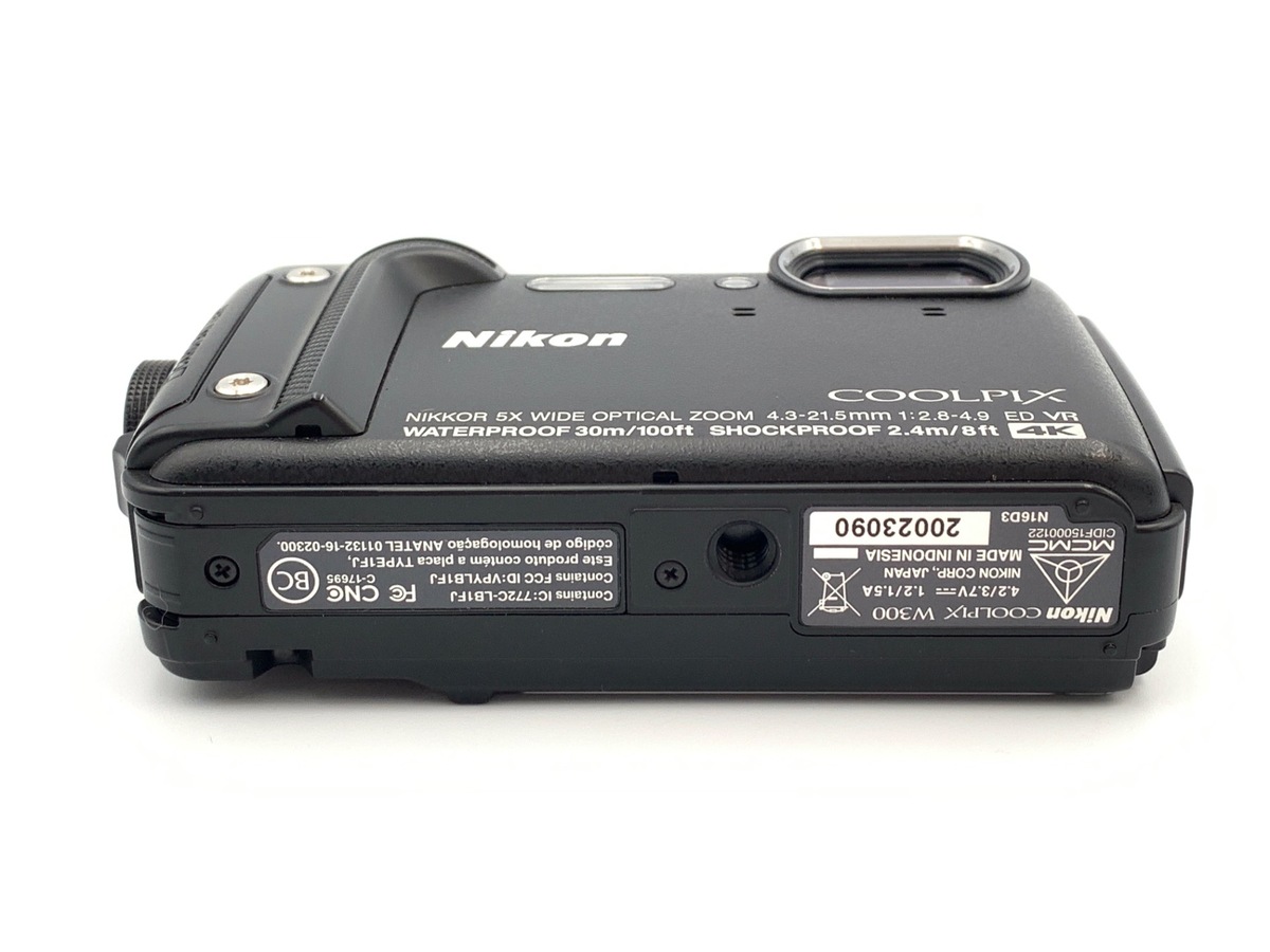 �j�R�� COOLPIX W300 �u���b�N