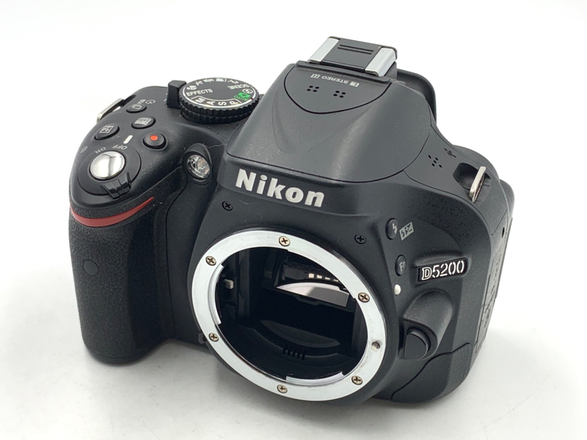 【ボディのみジャンク】Nikon D5200 ボディ&レンズ【付属品多数あり】 ボディのみジャンク】Nikon D5200 ボディ&レンズ【付属品多数