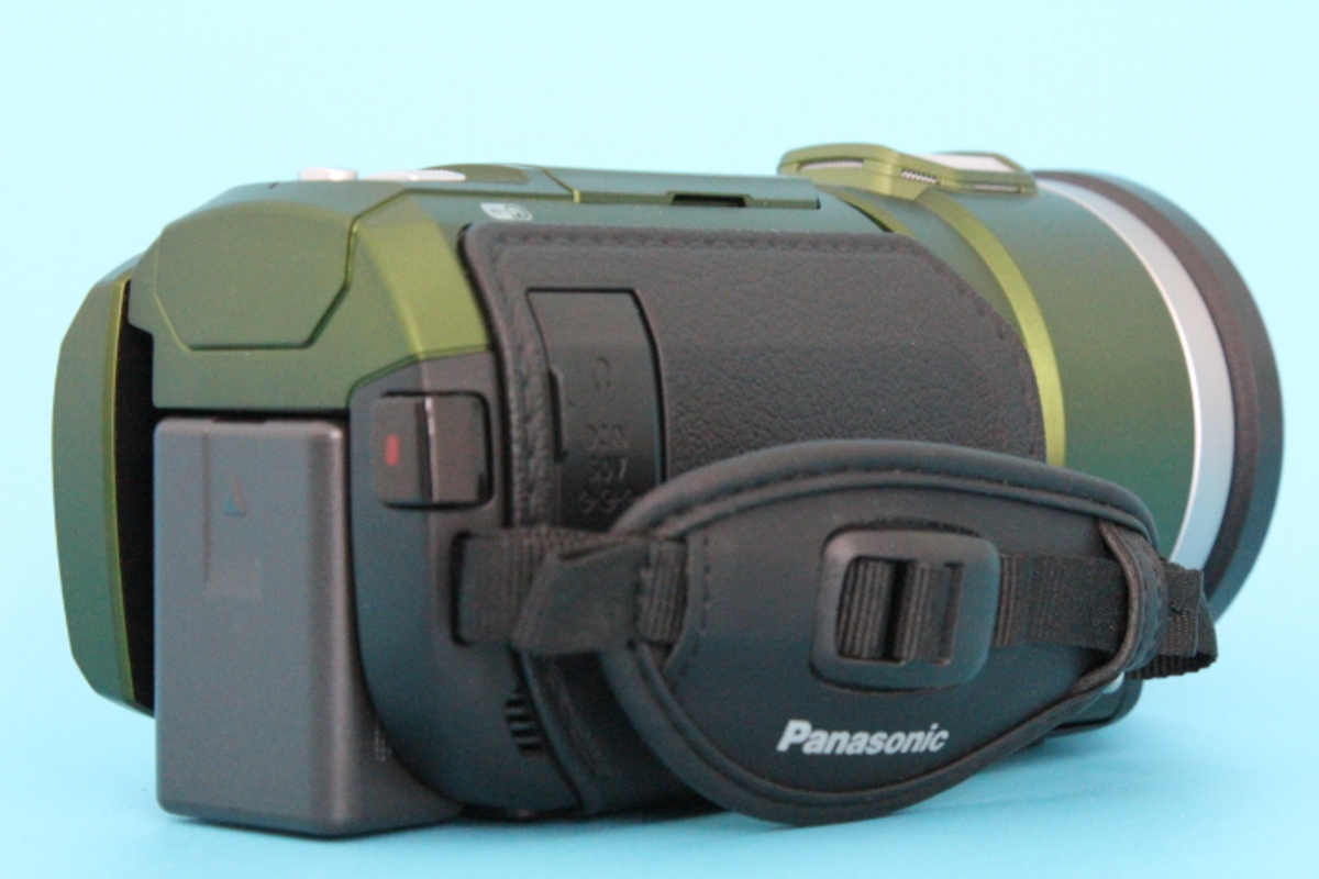 中古】Panasonic デジタル4Kビデオカメラ HC-VX2M-G フォレストカーキ