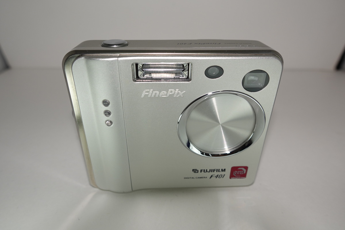 中古：B(並品)】フジフイルム FinePix F401 | 2449370020078