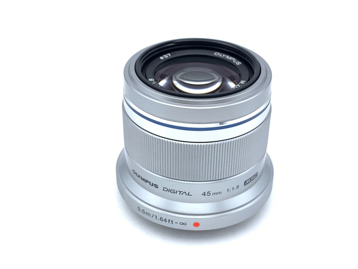 極上品 OLYMPUS M.ZUIKO DIGITAL 45mm F1.8 Olympus M.Zuiko Digital 45mm f/1.8 Lens (Silver) V311030SU000