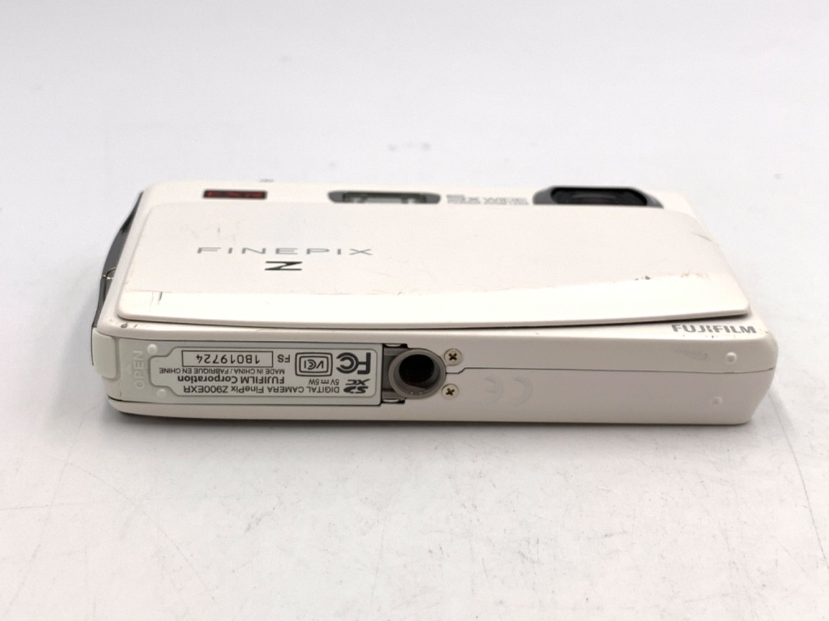 中古：B(並品)】フジフイルム FinePix Z900EXR ホワイト | 2449370052758