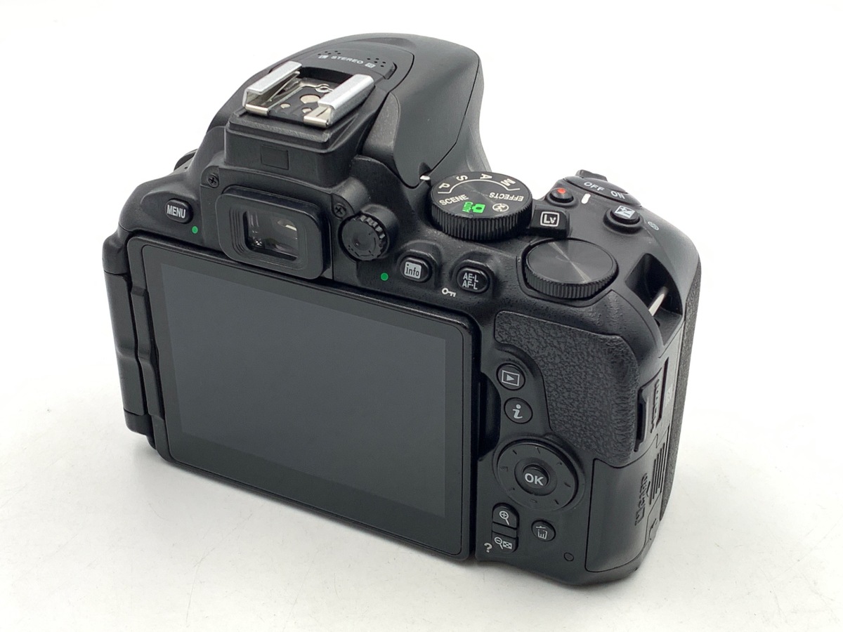 D5600 ボディ【2416万画素】