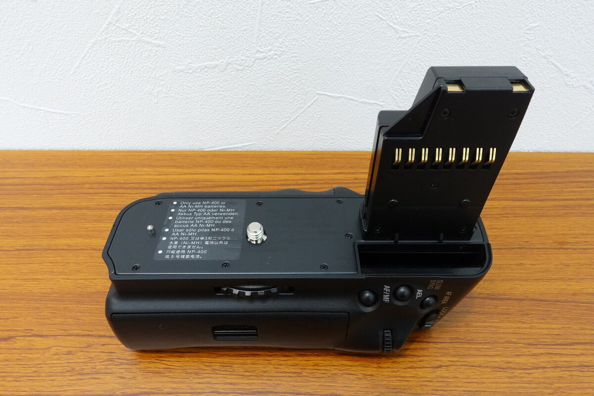 元箱付き 良品 コニカミノルタ VC-7 縦位置コントロールグリップ 中古：B(並品)】コニカミノルタ VC-7D 縦位置コントロールグリップ