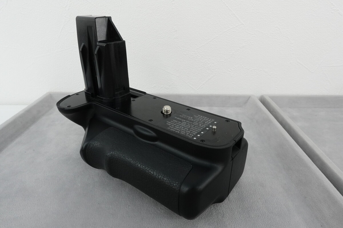 中古:B(並品)】コニカミノルタ VC-7D 縦位置コントロールグリップ 中古:B(並品)】コニカミノルタ VC-7D 縦位置コントロールグリップ