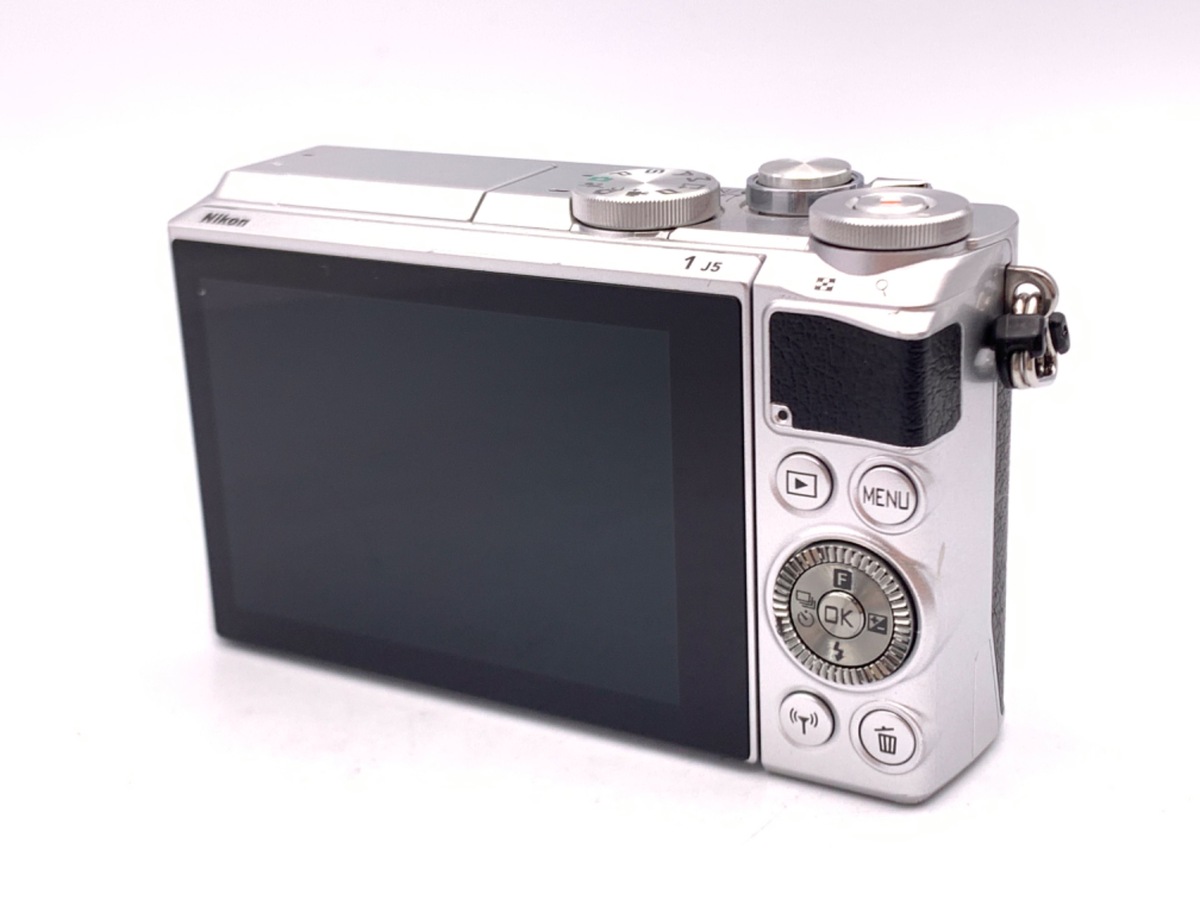 中古：B(並品)】ニコン Nikon1 J5 ボディ シルバー | 2449390062201