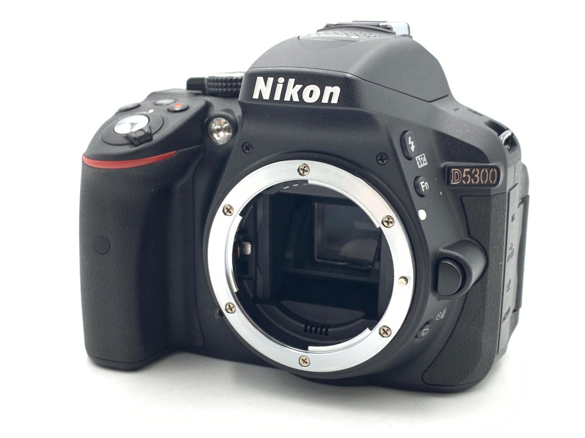 �j�R�� D5300 �{�f�B �u���b�N