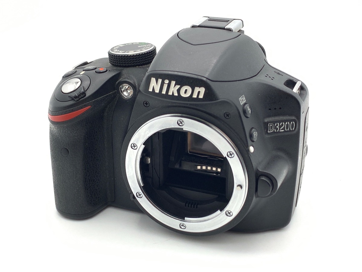 �j�R�� D3200 �{�f�B �u���b�N