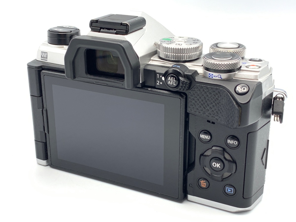OLYMPUS - OM SYSTEM OLYMPUS OM-5 シルバー ボディ 未使用新品 Amazon | OLYMPUS ミラーレス一眼 OM-D E-M5 ボディ シルバー