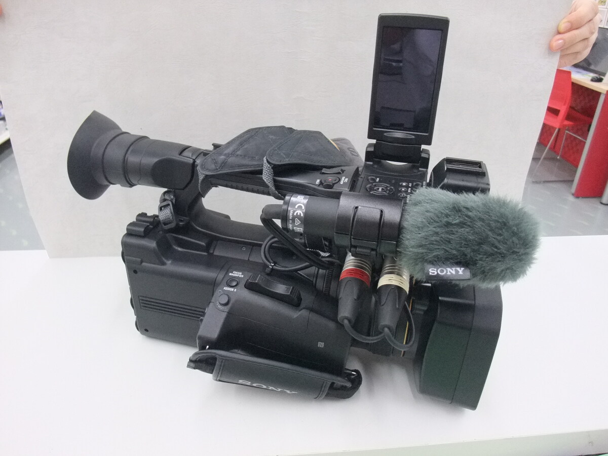 中古：B(並品)】ソニー 業務用ビデオカメラ | 2449430048400
