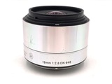 SIGMA 19mm F2.8 DN マイクロフォーサーズ　シルバー Amazon.com : Sigma 19mm F2.8 EX DN Art (Silver) for Micro 4